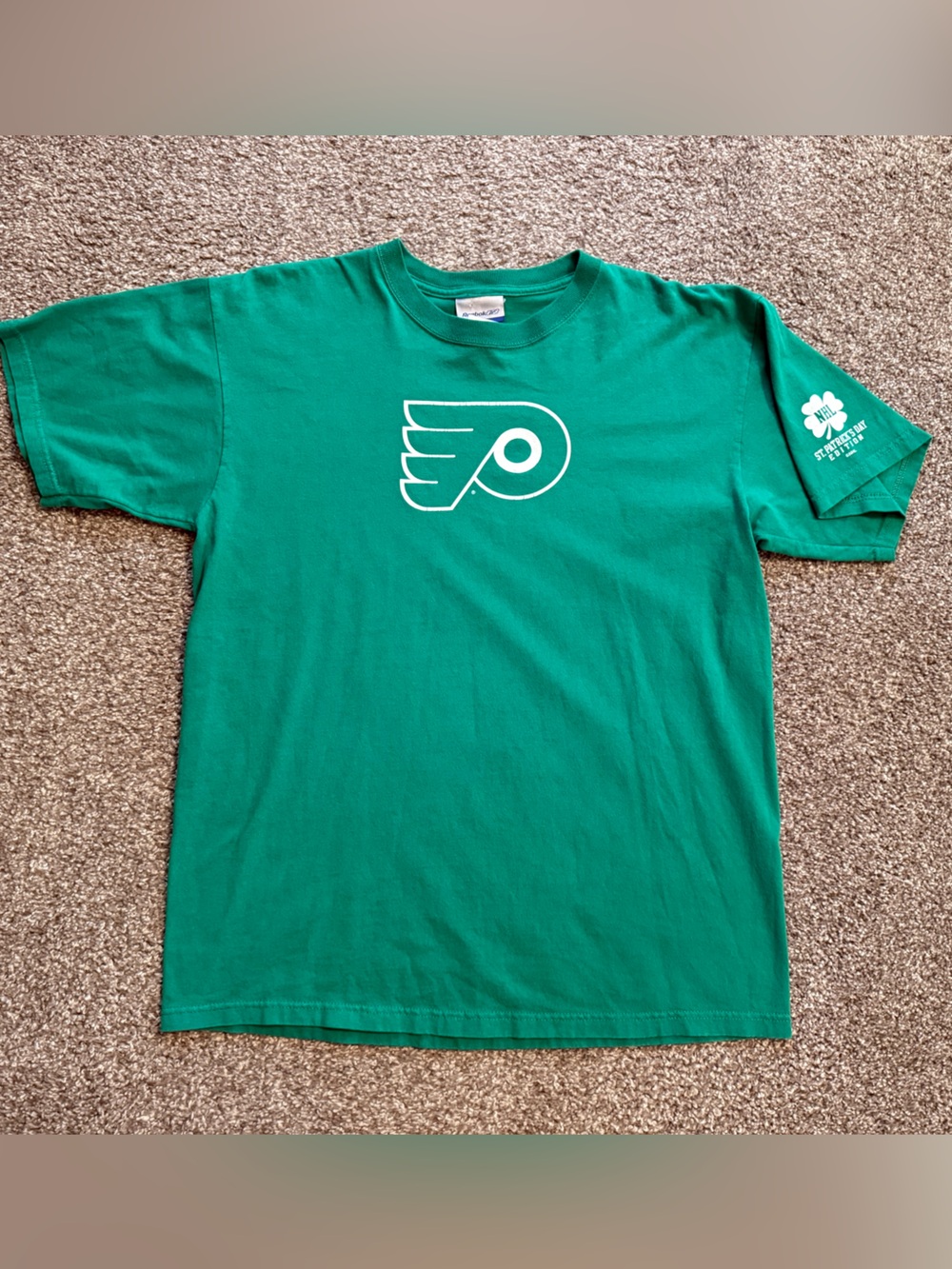 Green Philadelphia Flyers Logo T-Shirt Medium